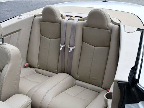 Used 2012 Chrysler 200 Limited FWD image 15