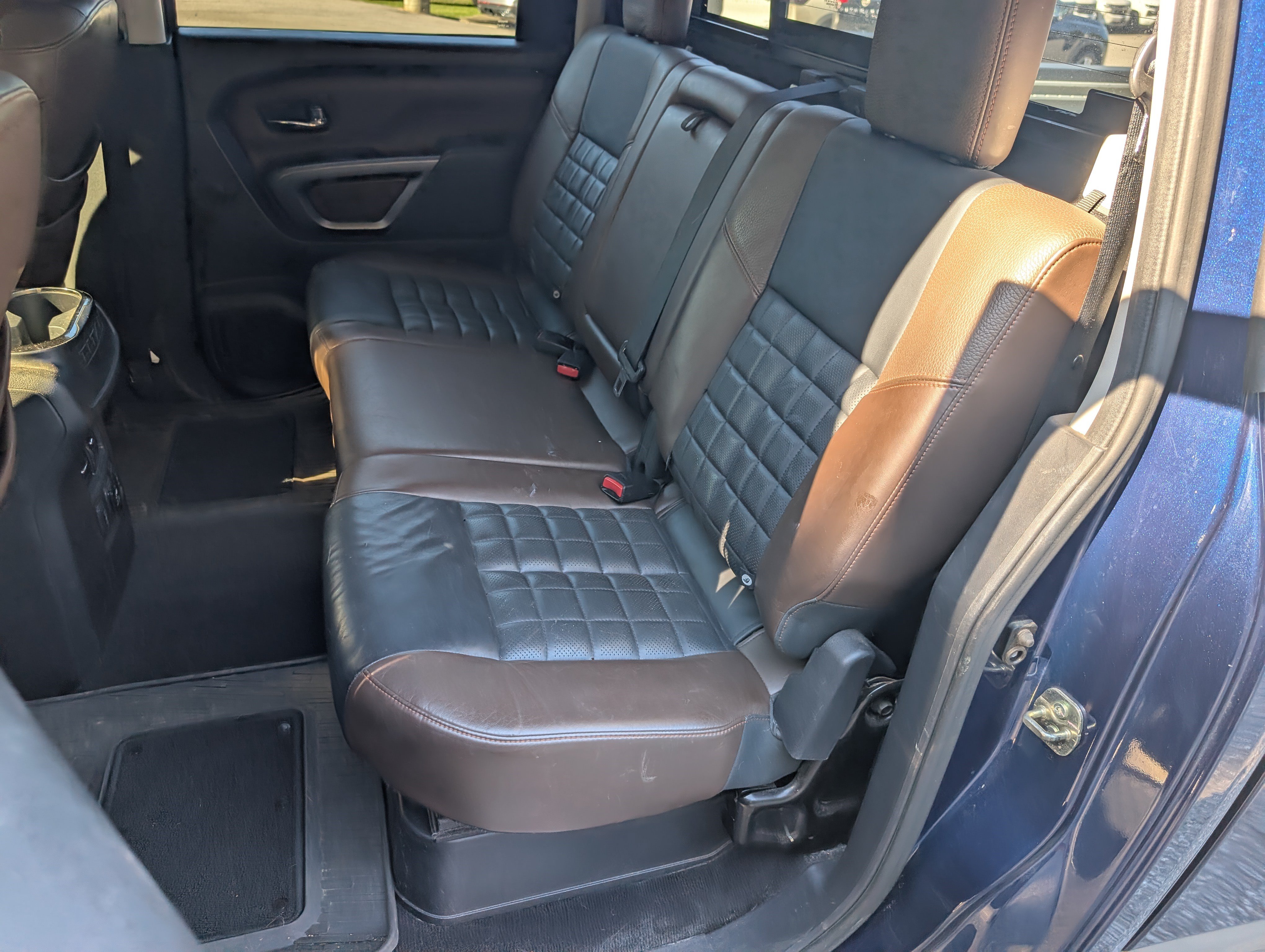 Used 2016 Nissan Titan Platinum Reserve AWD/4WD image 12