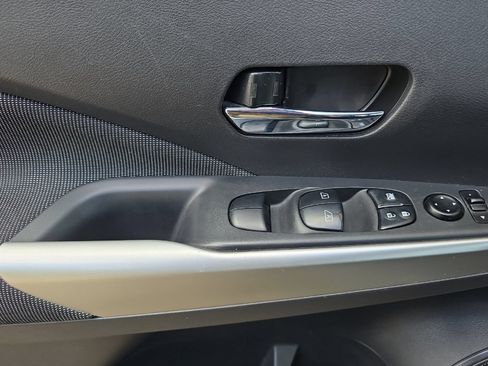 Used 2020 Nissan Kicks SV w/ Exterior Package FWD image 11