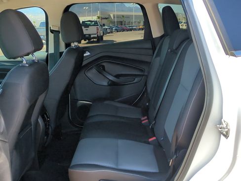 Used 2017 Ford Escape SE w/ Equipment Group 201A FWD image 29
