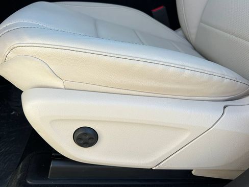 Used 2022 Mercedes-Benz GLS 450 4MATIC image 13