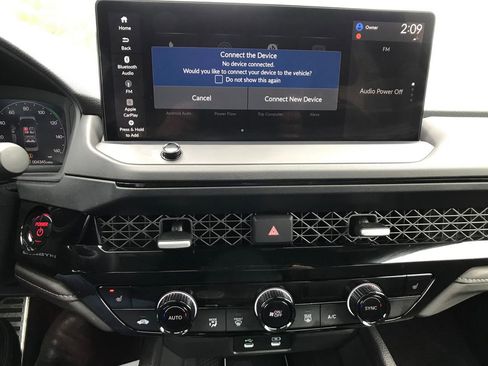 Used 2025 Honda Accord Sport image 17