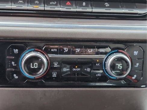 Used 2022 GMC Sierra 1500 SLT w/ SLT Convenience Package image 23