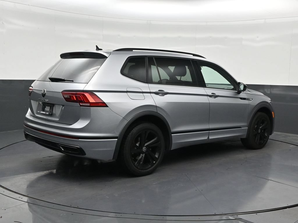 Used 2023 Volkswagen Tiguan SE R-Line FWD image 5