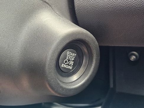 Used 2025 RAM ProMaster 2500 w/ Convenience Group FWD image 22