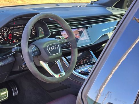 Used 2025 Audi RS Q8 performance image 4