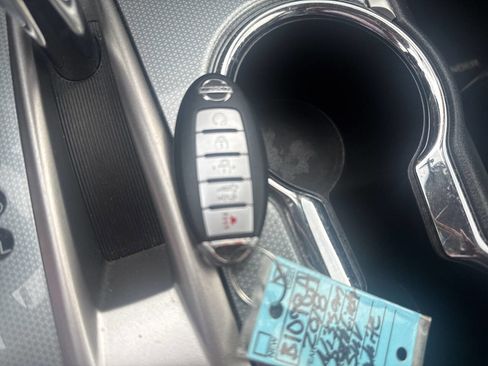 Used 2018 Nissan Pathfinder SL image 48