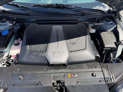 Used 2023 Kia EV6 Wind w/ Wind Technology Package AWD/4WD image 20