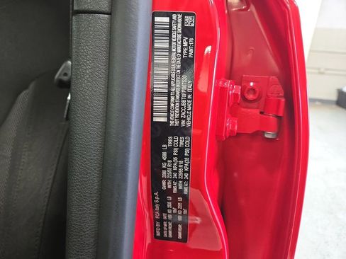 Used 2015 Jeep Renegade Latitude w/ Cold Weather Group AWD/4WD image 42