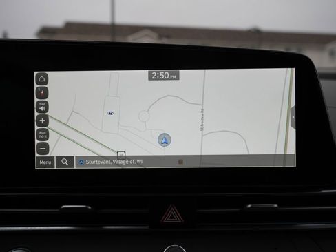 Certified 2025 Hyundai Elantra SEL image 35