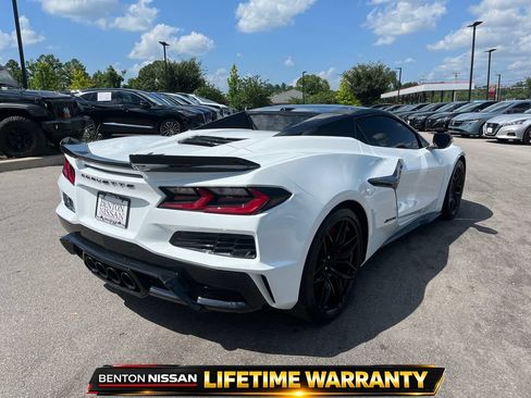 Used 2024 Chevrolet Corvette Z06 RWD image 8