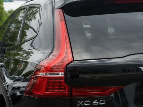 Certified 2025 Volvo XC60 B5 Plus w/ Climate Package AWD/4WD image 7