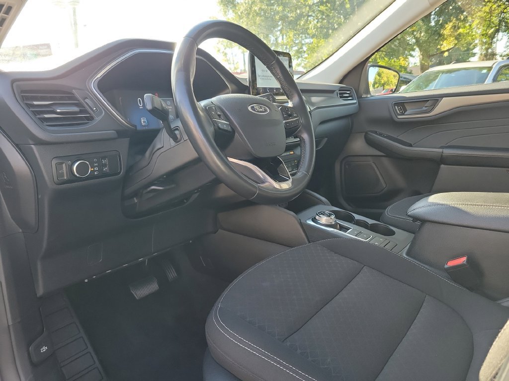Used 2024 Ford Escape Active FWD image 25