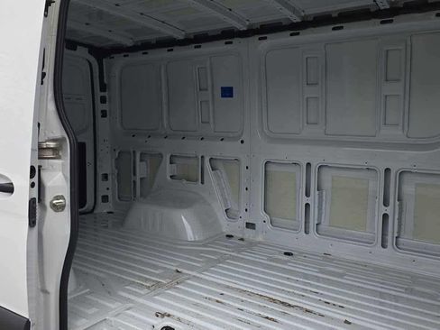 Used 2024 Mercedes-Benz Sprinter 4500 image 15