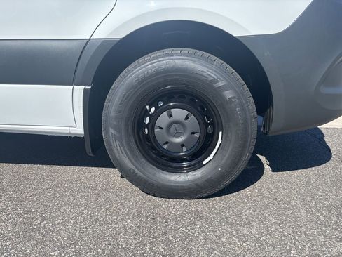 New 2026 Mercedes-Benz Sprinter 2500 image 9