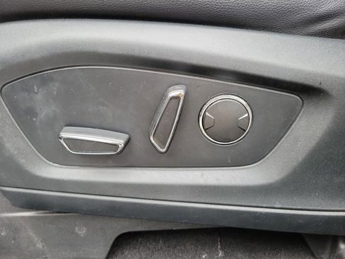 Used 2020 Ford Explorer Limited w/ Hybrid Equipment Group 310A image 26