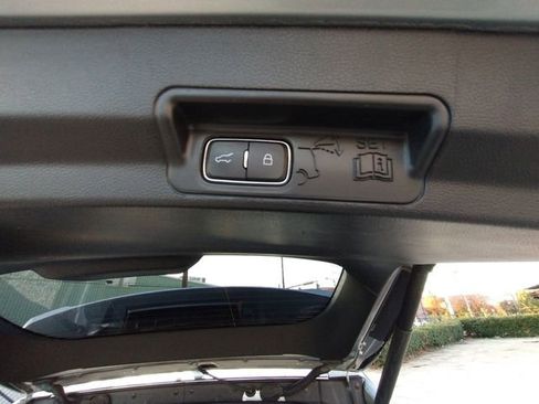 Used 2021 Ford Explorer Platinum w/ Equipment Group 601A image 89