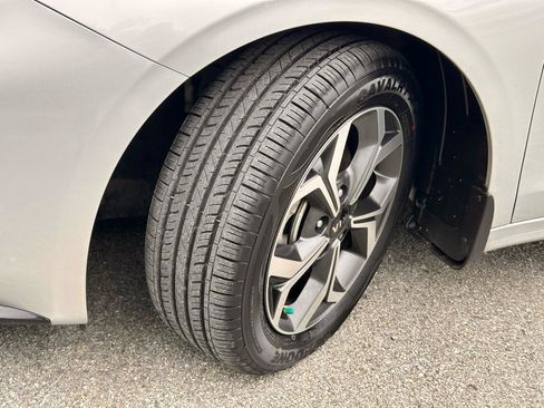 Used 2020 Kia Forte LXS FWD image 15