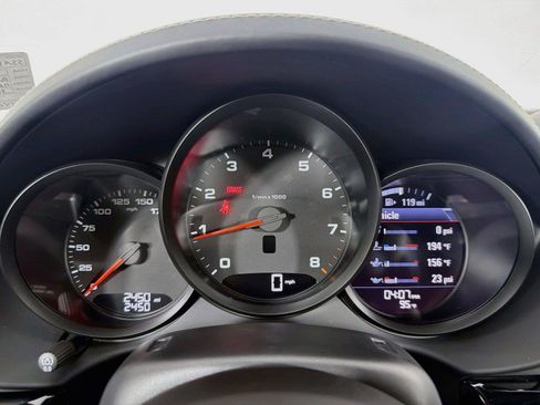 Used 2024 Porsche 718 Cayman RWD image 14