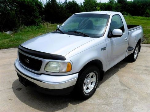 Used 2002 Ford F150 XLT RWD image 8