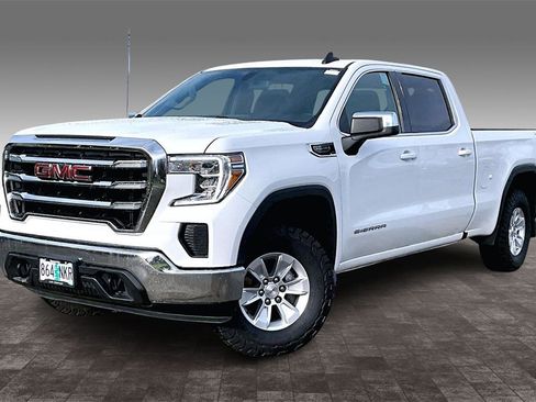 Used 2022 GMC Sierra 1500 SLE image 2