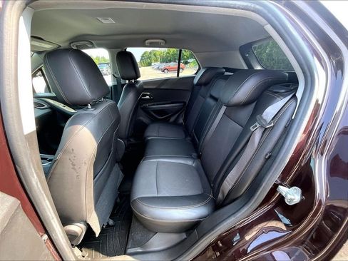 Used 2021 Chevrolet Trax LT w/ Driver Confidence Package AWD/4WD image 15