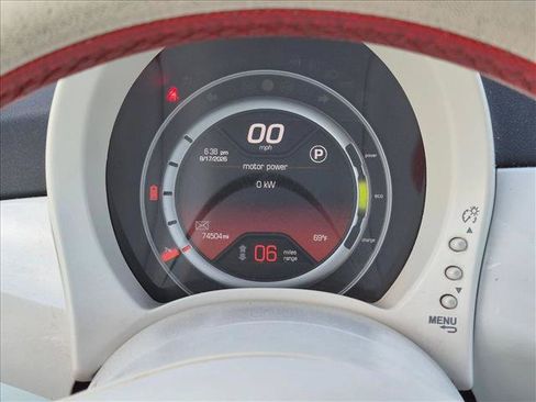 Used 2015 FIAT 500 e FWD image 10