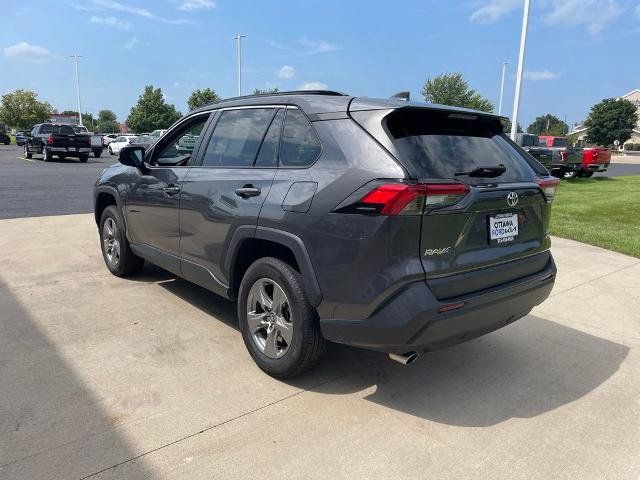 Used 2024 Toyota RAV4 XLE AWD/4WD image 7