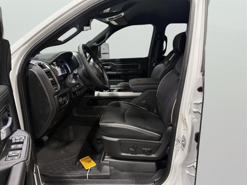 New 2025 RAM 2500 Laramie image 7