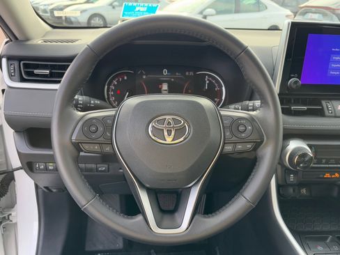 Certified 2025 Toyota RAV4 XLE Premium image 21