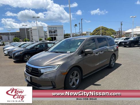 Used 2021 Honda Odyssey EX image 1
