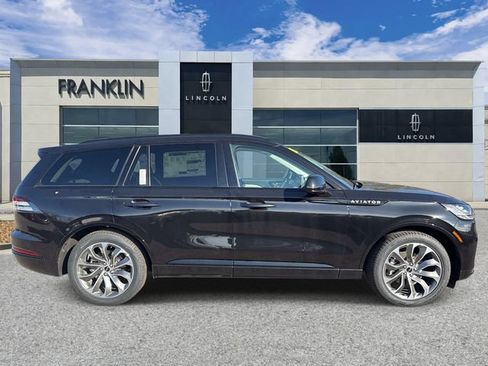 New 2026 Lincoln Aviator 2WD w/ Jet Appearance Package image 8