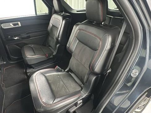 Used 2023 Ford Explorer ST-Line w/ Class IV Trailer Tow Package image 12