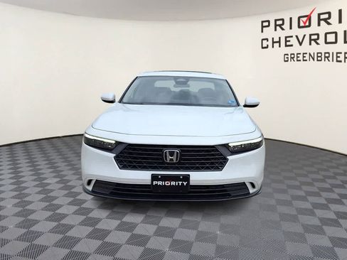 Used 2024 Honda Accord EX image 3