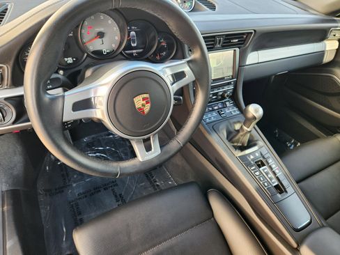Used 2015 Porsche 911 Carrera 4S image 27