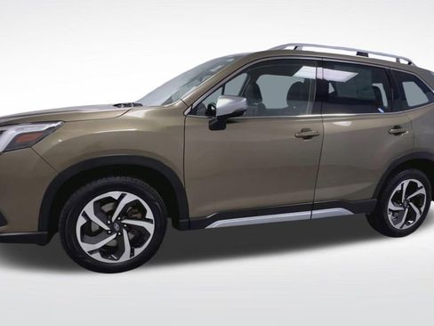 Used 2023 Subaru Forester Touring AWD/4WD image 4