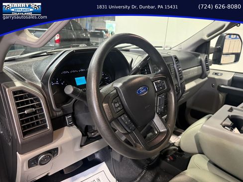 Used 2018 Ford F250 XL w/ Power Equipment Group AWD/4WD image 13