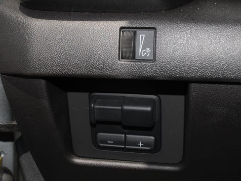 Used 2023 GMC Canyon AT4X AWD/4WD image 8
