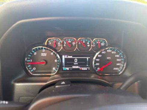 Used 2015 Chevrolet Silverado 2500 LT AWD/4WD image 16