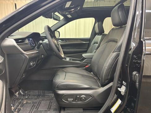 New 2026 Jeep Grand Cherokee Limited image 24