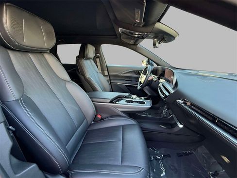 Used 2024 Cadillac Lyriq Luxury w/ LPO, Floor Liner Package image 13