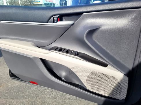 Used 2023 Toyota Camry LE image 15