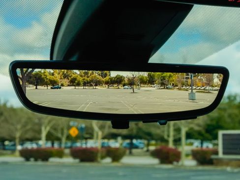 Used 2022 GMC Yukon XL Denali w/ Denali Ultimate Package image 26