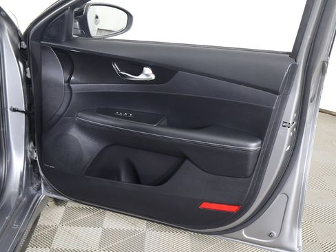 Used 2022 Kia Forte GT-Line w/ GT-Line Premium Package image 26