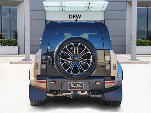 New 2026 Land Rover Defender 110 OCTA image 6