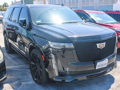 Used 2021 Cadillac Escalade Sport w/ Driver Assist Tech Package AWD/4WD image 1