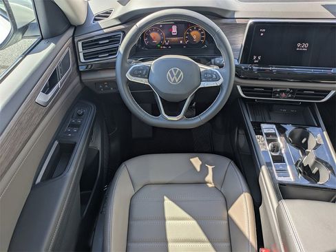New 2026 Volkswagen Atlas SEL image 16