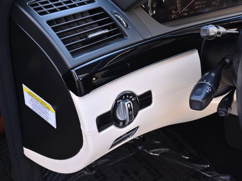 Used 2008 Mercedes-Benz S 550 image 32