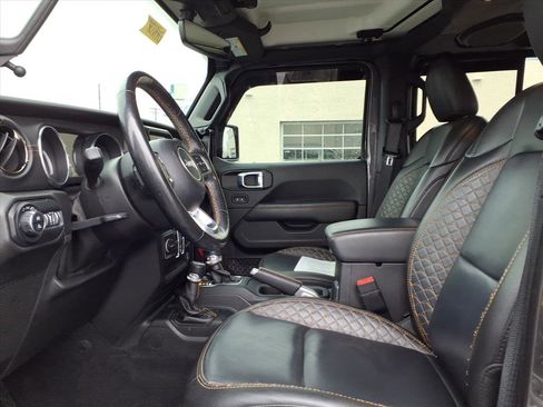 Used 2021 Jeep Gladiator Overland image 24