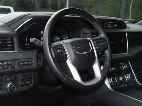 Used 2023 GMC Yukon Denali w/ Max Trailering Package image 9